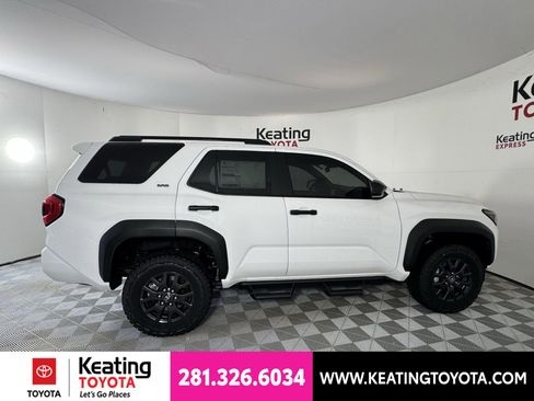 New 2026 Toyota 4Runner SR5 AWD/4WD image 4