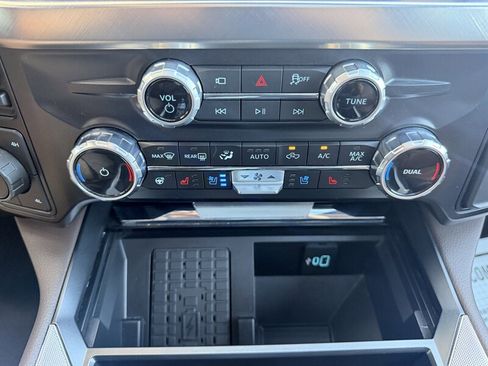 Used 2025 Ford F250 King Ranch AWD/4WD image 19