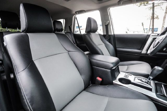 Used 2021 Toyota 4Runner SR5 Premium w/ Moonroof Package AWD/4WD image 53
