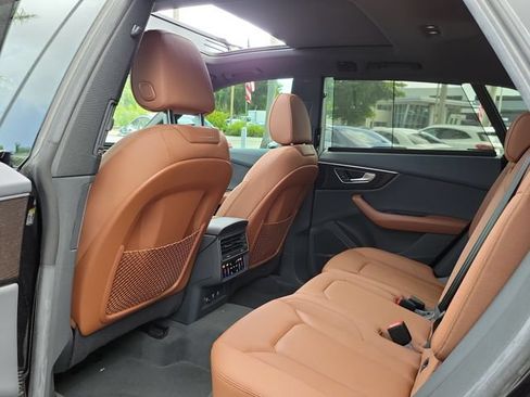 Used 2019 Audi Q8 Prestige AWD/4WD image 11