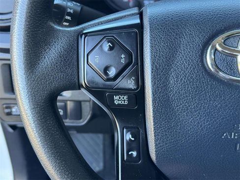 Used 2018 Toyota Tacoma SR w/ SR Convenience Package image 11