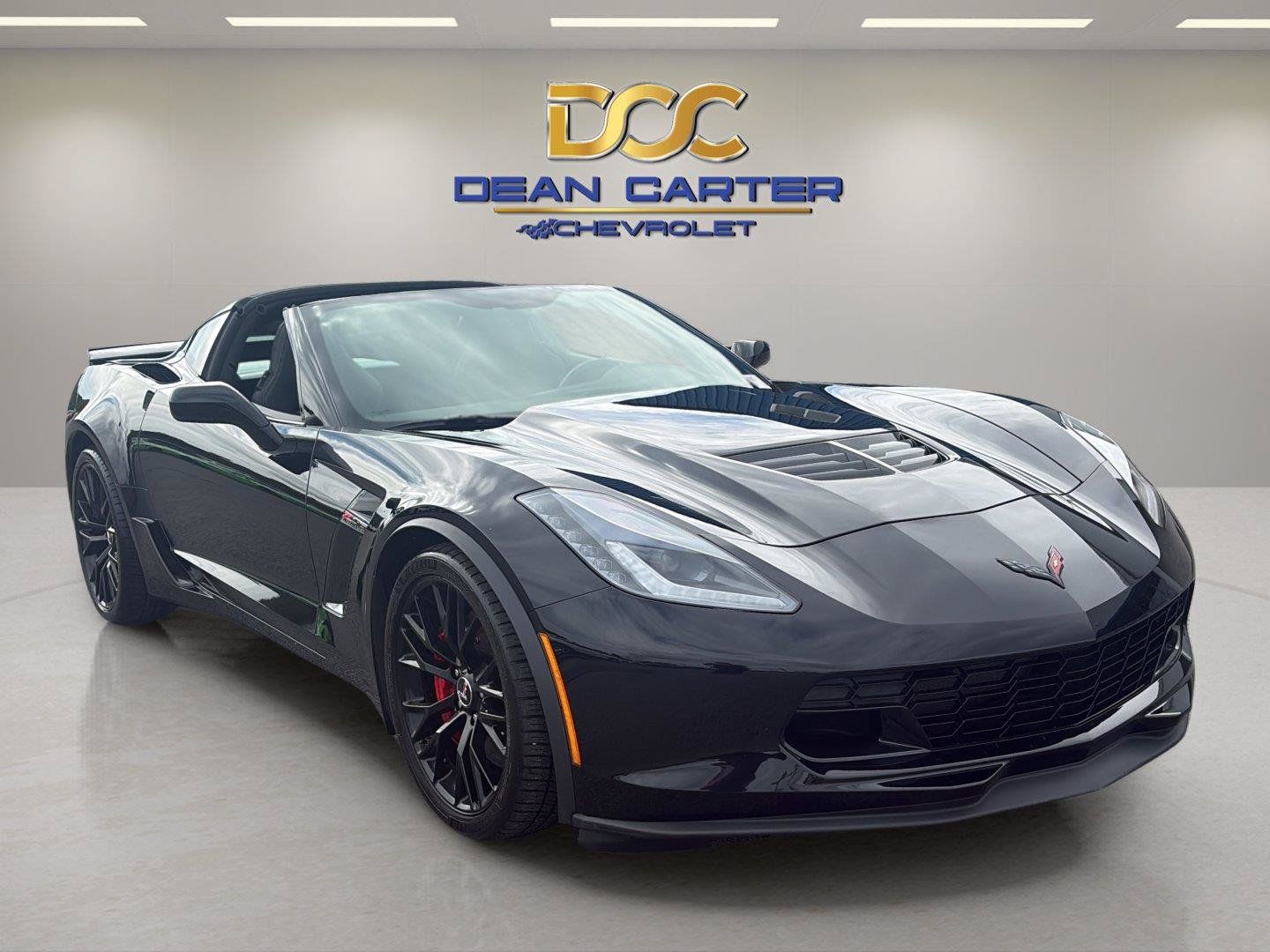 Used 2015 Chevrolet Corvette Z06 w/ 3LZ Preferred Equipment Group RWD image 7