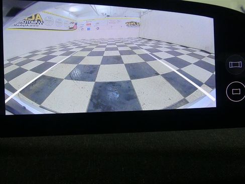 Used 2023 Lucid Air Pure image 8