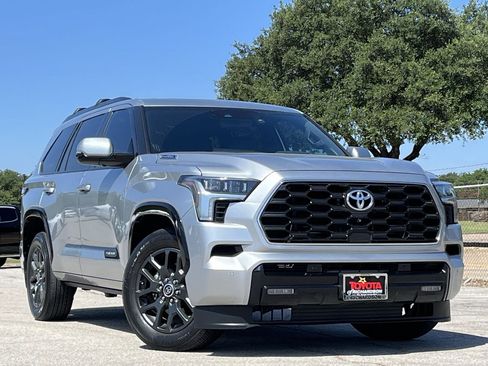 Used 2023 Toyota Sequoia Platinum RWD image 2