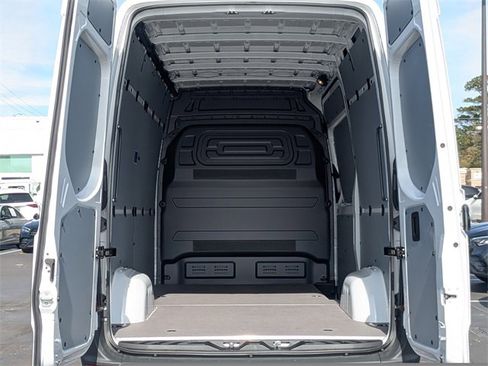 New 2026 Mercedes-Benz Sprinter 2500 image 13