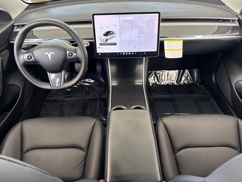 Used 2020 Tesla Model 3 Standard Range Plus RWD image 16