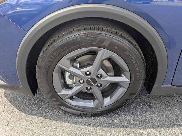 New 2026 Kia K4 FWD image 11