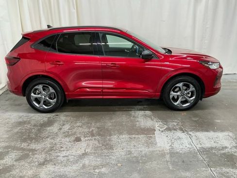 Used 2024 Ford Escape ST-Line w/ Tech Pack #1 AWD/4WD image 2