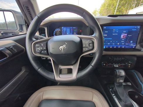 Certified 2023 Ford Bronco Wildtrak image 21
