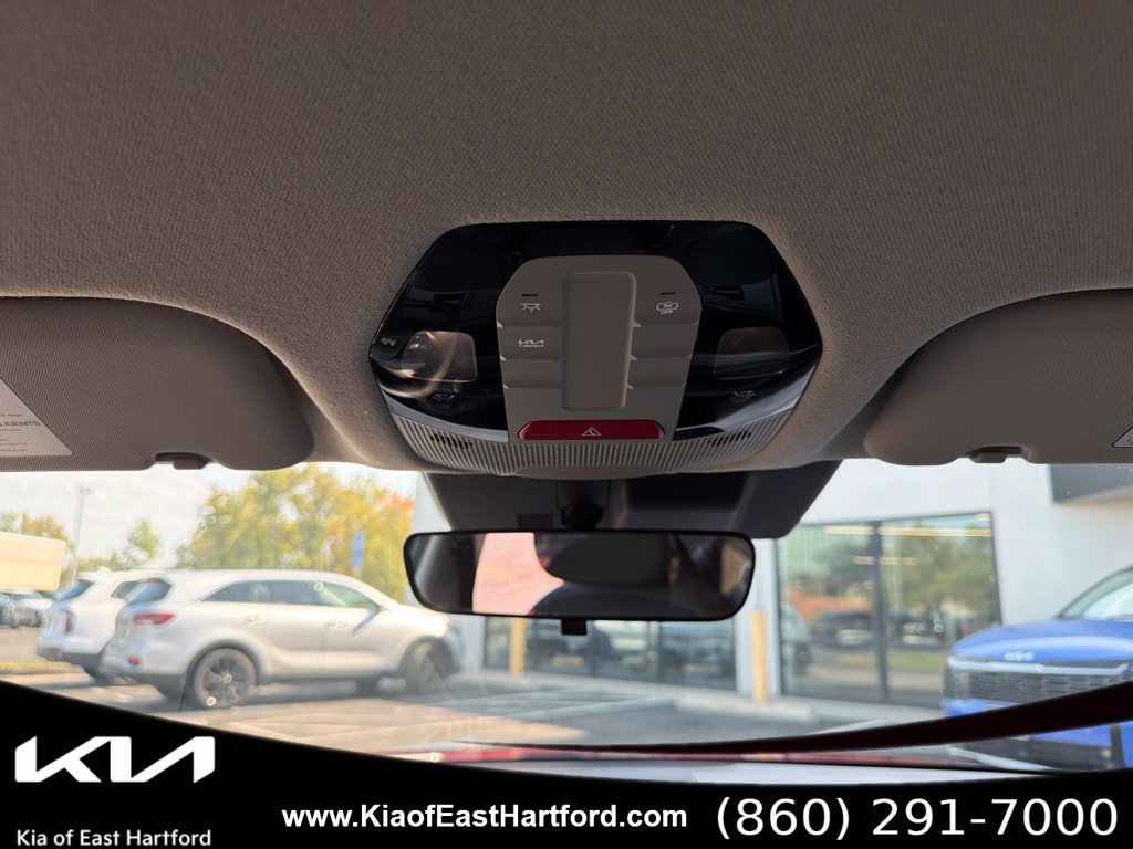 Used 2025 Kia K4 FWD image 28