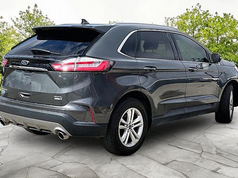 Used 2019 Ford Edge SEL w/ Cold Weather Package image 6