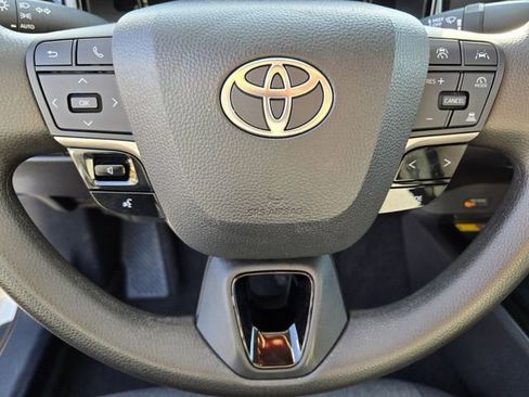 Used 2025 Toyota Camry LE image 25
