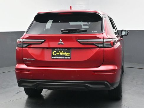 Used 2025 Mitsubishi Outlander ES AWD/4WD image 4