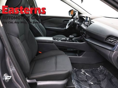 Used 2023 Nissan Rogue S AWD/4WD image 25