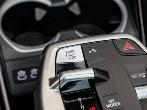 Used 2025 BMW X2 xDrive28i image 25