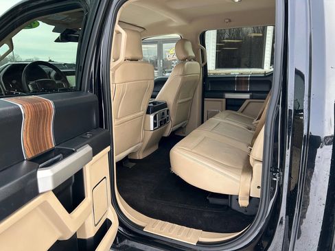 Used 2017 Ford F150 Lariat w/ Equipment Group 502A Luxury image 20