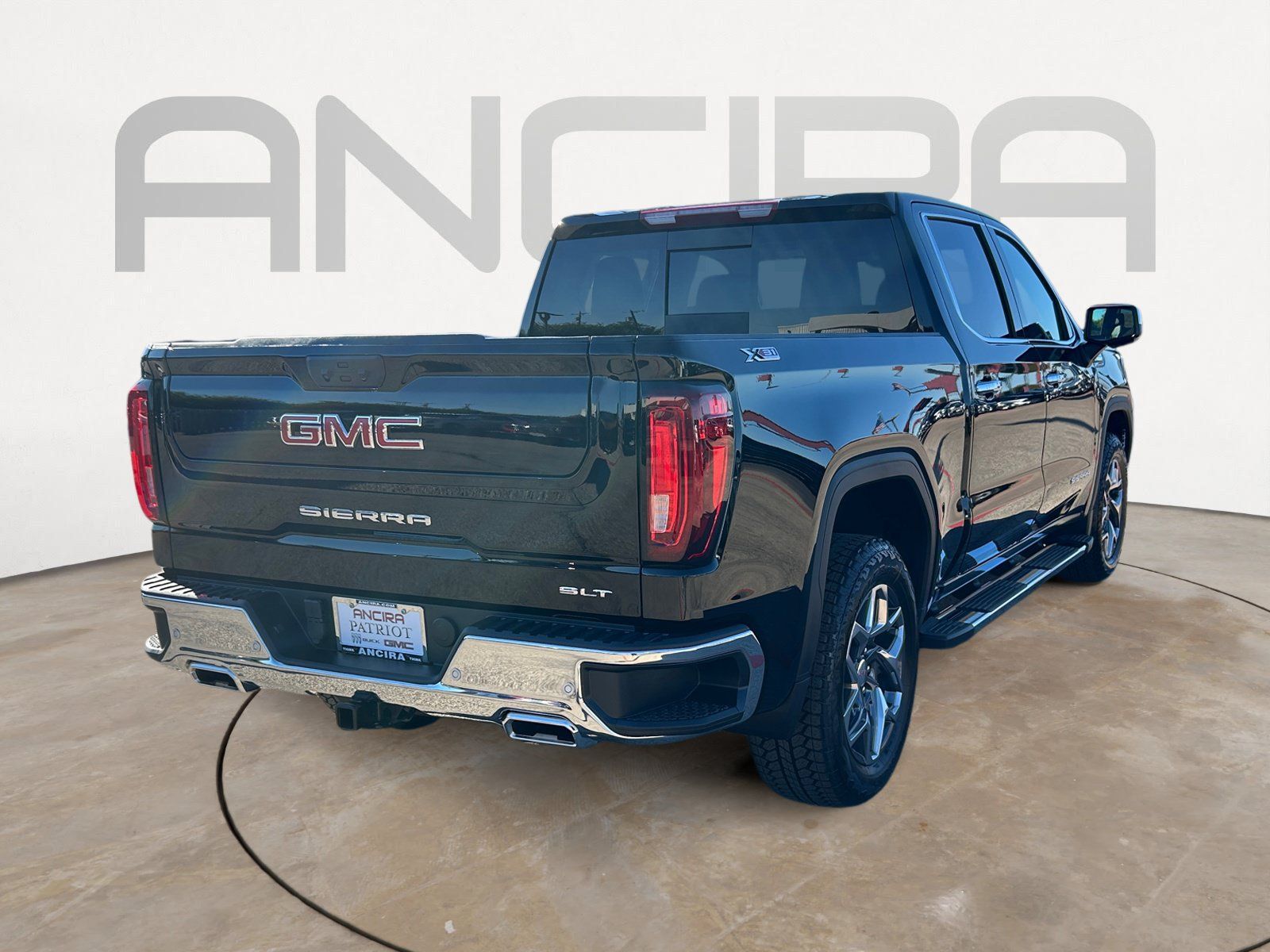 Used 2026 GMC Sierra 1500 SLT AWD/4WD image 10