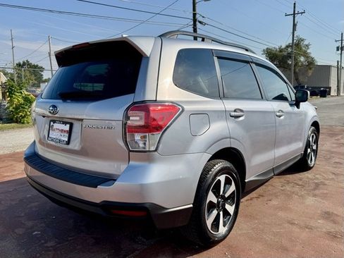 Used 2018 Subaru Forester 2.5i Premium w/ All-Weather Package image 5