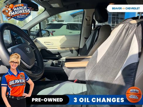 Used 2021 Toyota Sienna XLE image 8