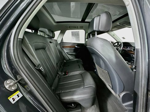 Used 2018 Audi Q5 2.0T Premium Plus w/ Premium Plus Package AWD/4WD image 30