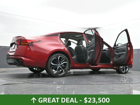 Used 2024 Nissan Altima 2.5 SR w/ SR Premium Package image 79