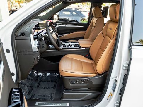 Used 2025 Cadillac Escalade Premium Luxury w/ Touring Package AWD/4WD image 14