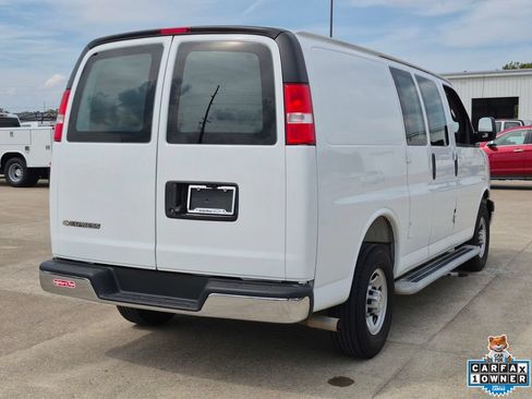Used 2025 Chevrolet Express 2500 w/ Driver Convenience Package RWD image 7