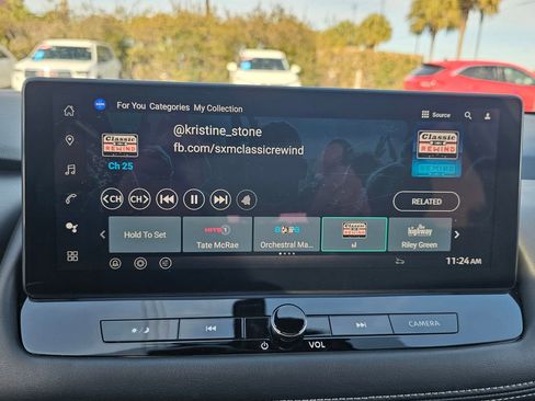 Certified 2025 Nissan Rogue SL w/ Tech Package image 26