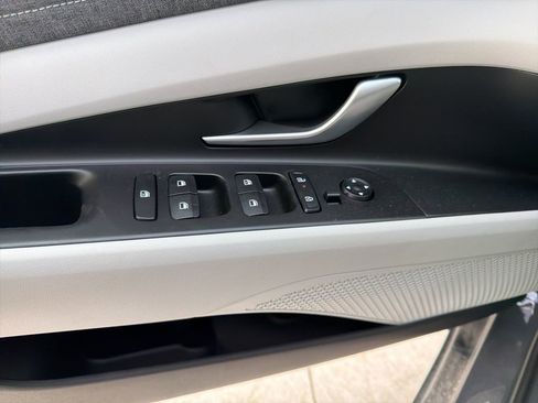 New 2026 Hyundai Elantra Limited FWD image 29