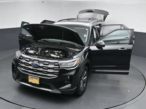 Certified 2025 Ford Explorer Active w/ Active Comfort Package AWD/4WD image 56