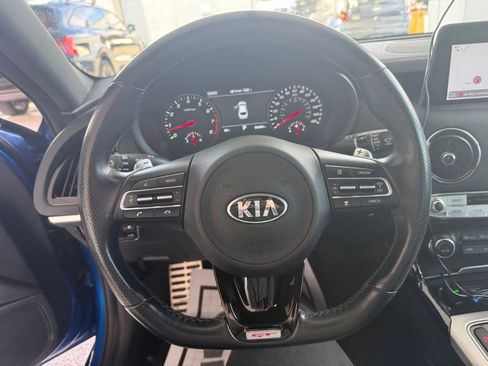 Used 2020 Kia Stinger GT2 image 13