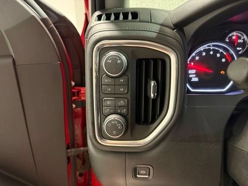 Used 2019 Chevrolet Silverado 1500 RST AWD/4WD image 16