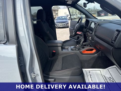 Used 2024 Nissan Frontier PRO-4X w/ Technology Package image 10