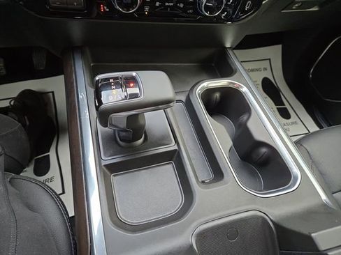 Used 2026 GMC Sierra 1500 SLT image 23