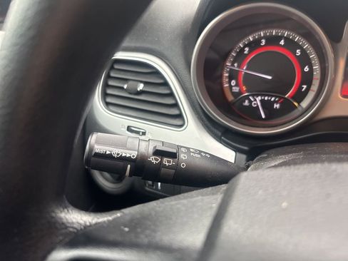 Used 2020 Dodge Journey SE image 18