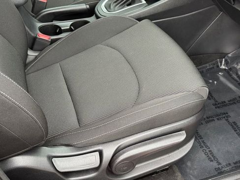 Used 2021 Kia Forte LXS image 10