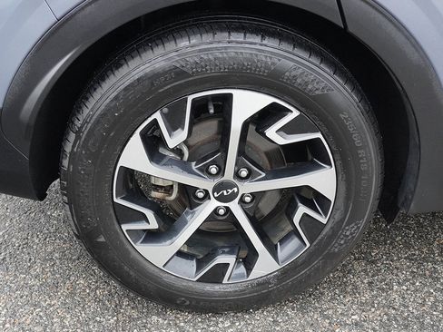 Used 2023 Kia Sportage EX image 19