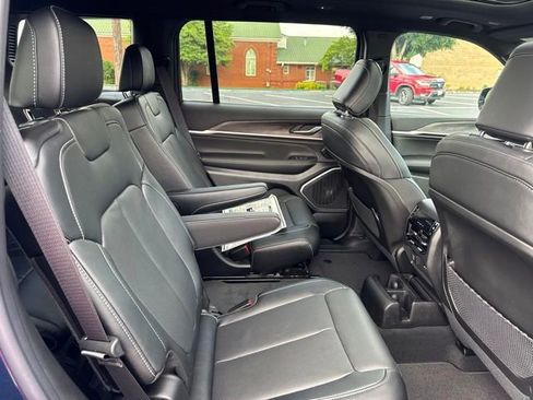 New 2026 Jeep Grand Cherokee L Limited AWD/4WD image 11