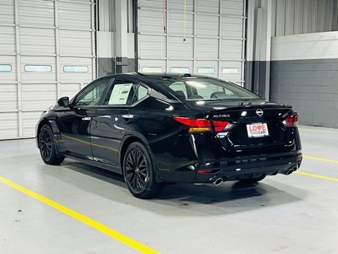 New 2025 Nissan Altima 2.5 SV w/ SV Special Edition Package image 15