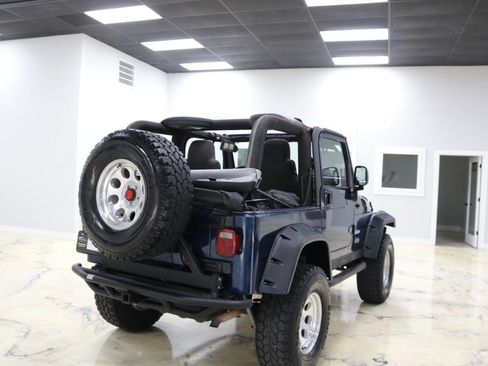 Used 2004 Jeep Wrangler Rubicon image 97