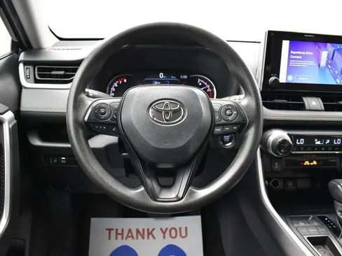 Used 2024 Toyota RAV4 XLE FWD image 20