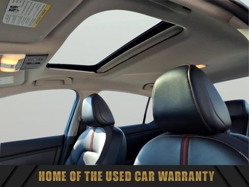 Used 2022 Nissan Sentra SR w/ SR Premium Package FWD image 27