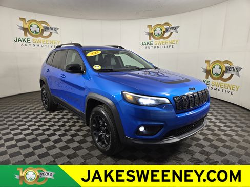 Used 2022 Jeep Cherokee Latitude w/ Sun & Sound Group AWD/4WD image 1