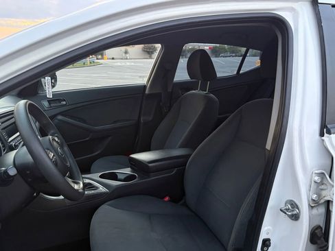 Used 2015 Kia Optima LX image 11