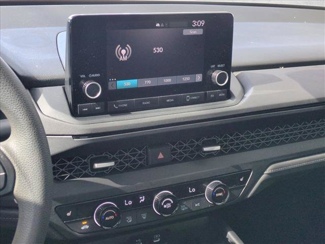 Used 2024 Honda Accord EX image 12