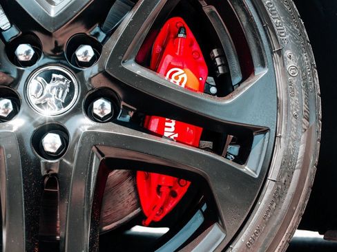 Used 2017 Chevrolet SS RWD image 12