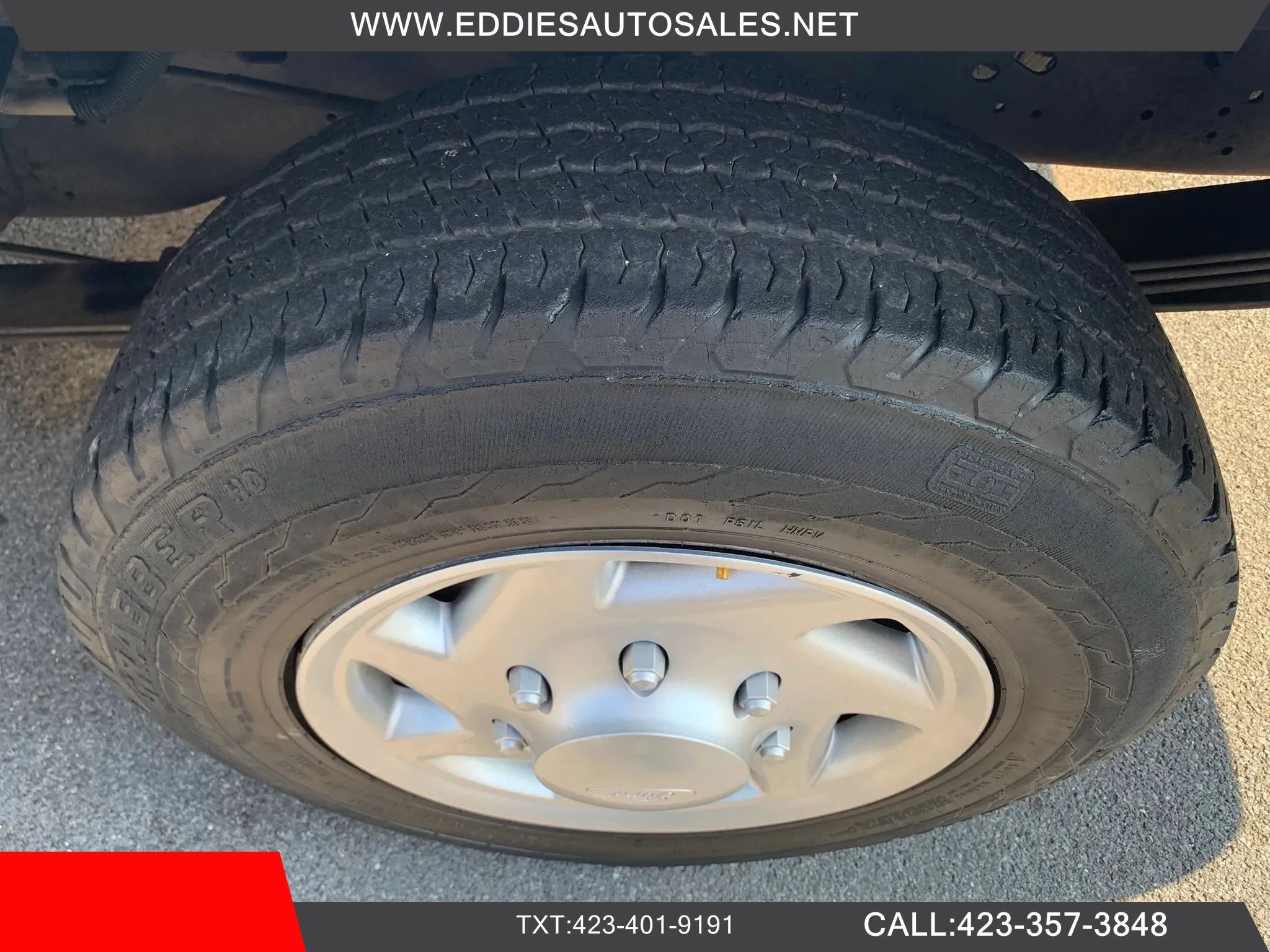 Used 2011 Ford E-350 and Econoline 350 XL w/ Interior Upgrade Pkg RWD image 35