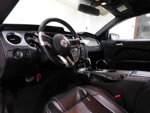 Used 2013 Ford Mustang GT Premium image 52