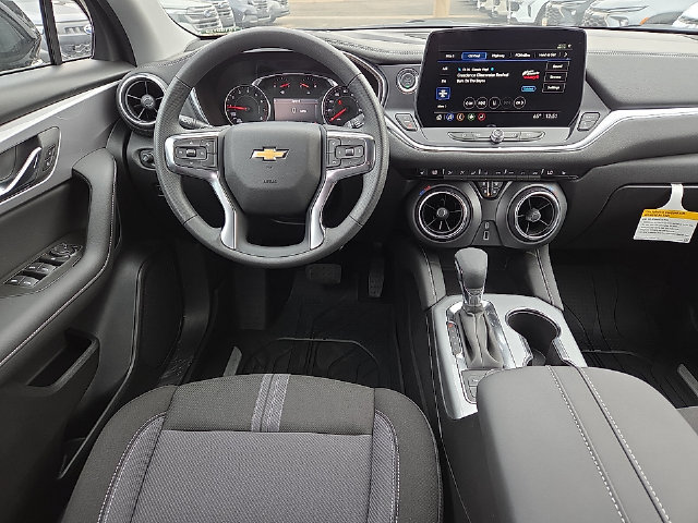 New 2026 Chevrolet Blazer LT w/ LPO, Floor Liner Package FWD image 9