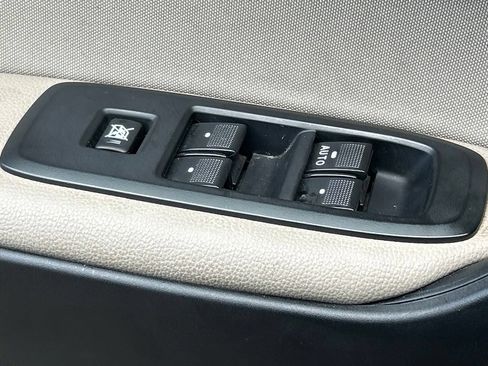 Used 2019 Ford Ranger XLT w/ Equipment Group 302A Luxury AWD/4WD image 19